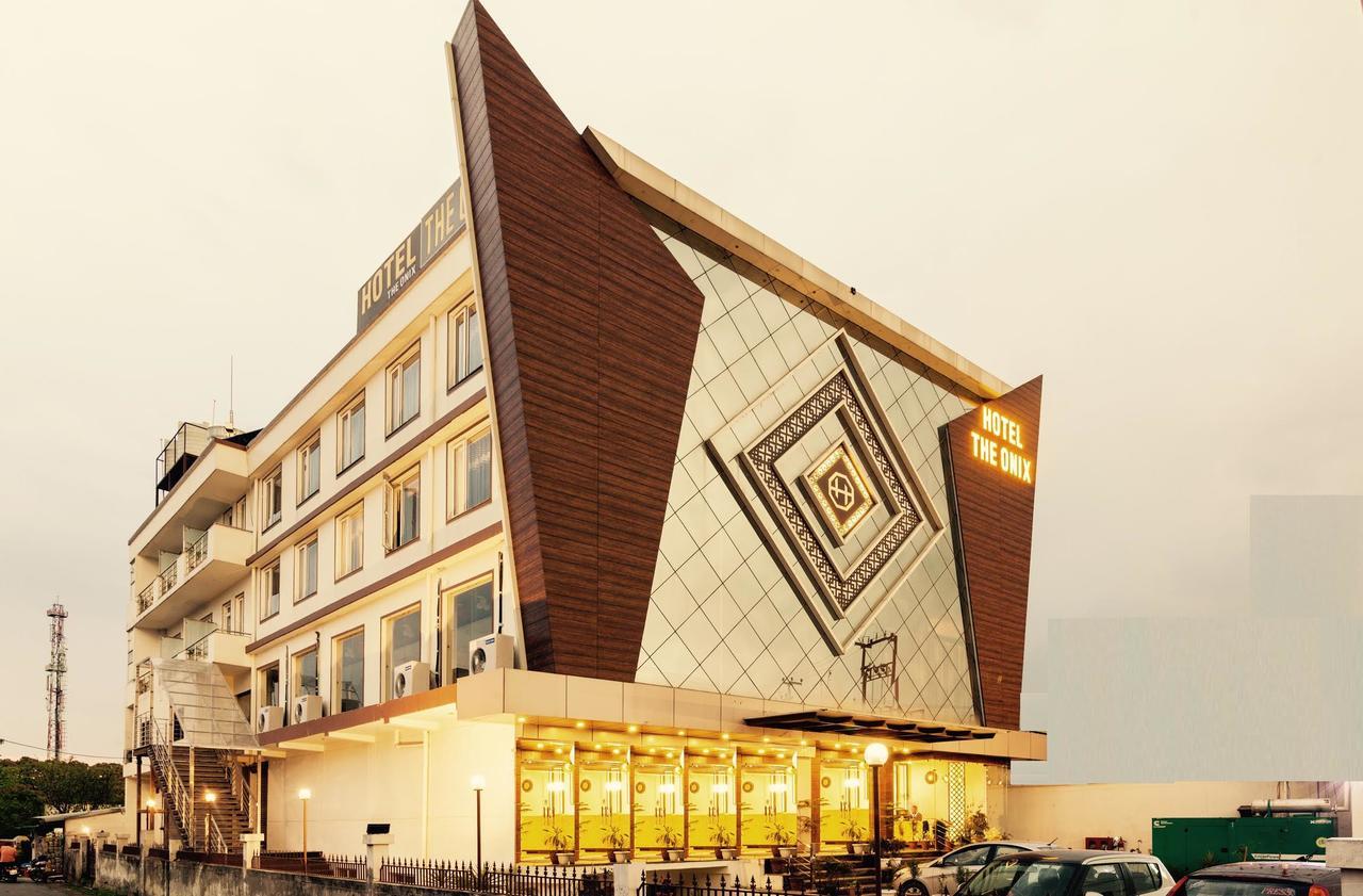Hotel The Onix Déhrádún Exteriér fotografie
